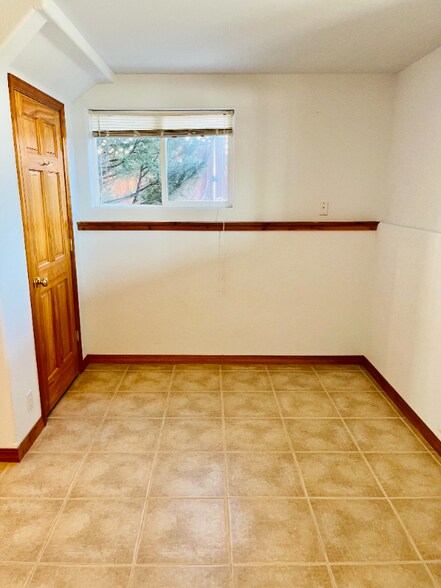 Building Photo - 104 Arcturus Dr
