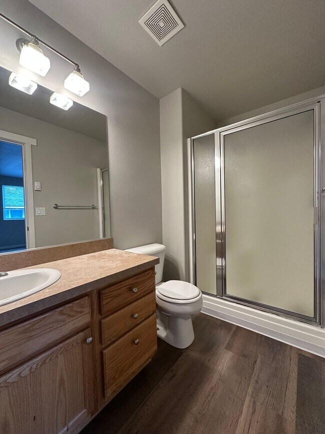 Building Photo - Juniper Ave 4-Plex (Juniper Prop.) - 02900-JUNI-00