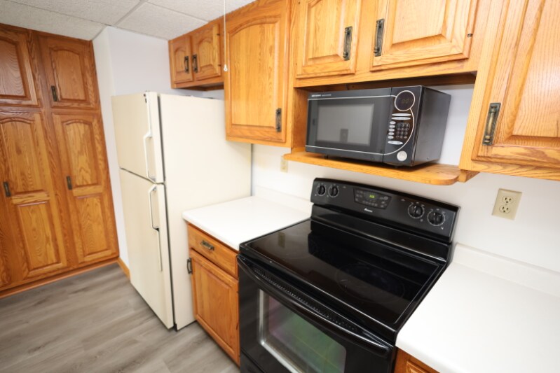 Building Photo - 220 Broadway Ave S