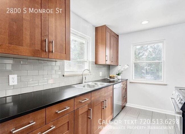 Building Photo - 2800 S Monroe St