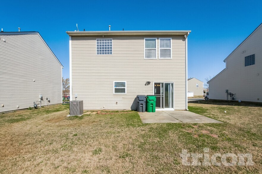 Building Photo - 9010 Corey Common Ave