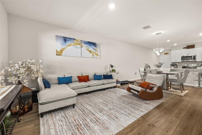 Building Photo - 4345 HILLOCK Blvd