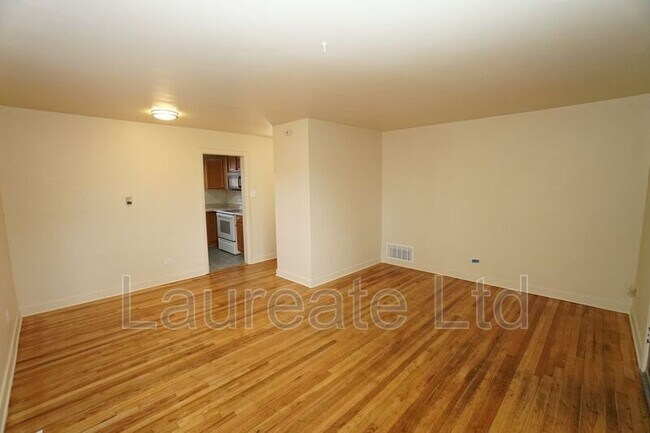 Building Photo - 2534 Niagara St