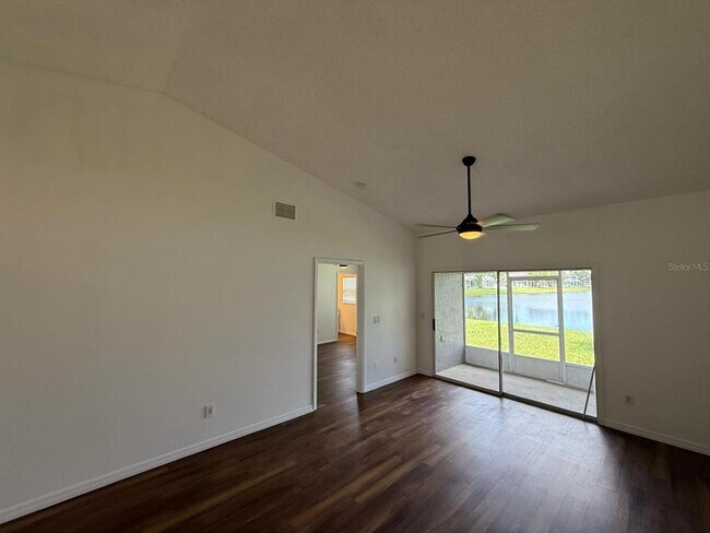 Building Photo - 13531 Summerton Dr