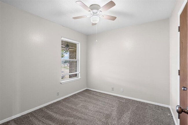 Building Photo - Charming 3-bedroom 2 bath Home Located in Cleburne.