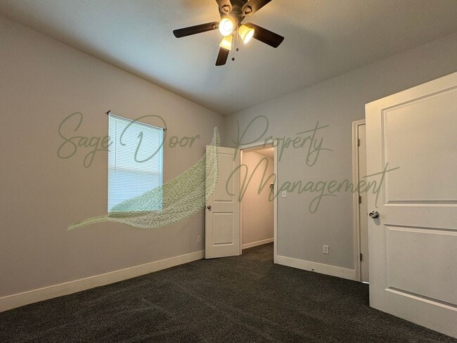 Building Photo - RANCH STYLE HOME!!!