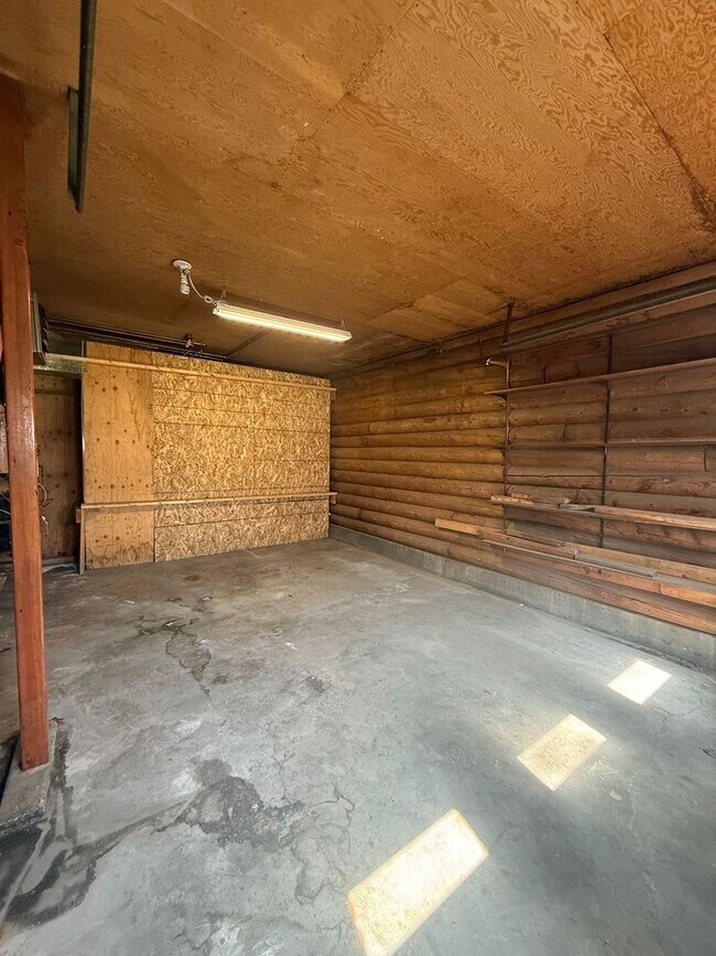Building Photo - 4007 Dunlap Ave