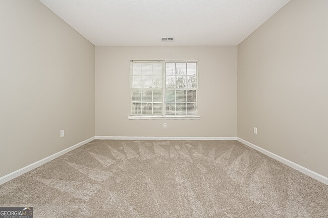 Building Photo - 6216 Polar Fox Ct