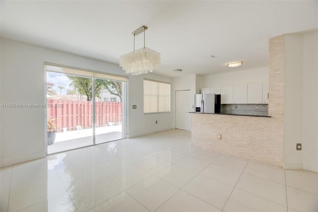 Building Photo - 8039 NW 108th Pl