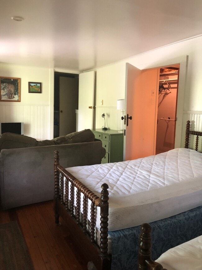 Building Photo - **Montreat Rental** August 15th, 2026-May 15th, 2027