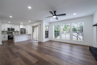 Building Photo - 1500 Bay Area Blvd