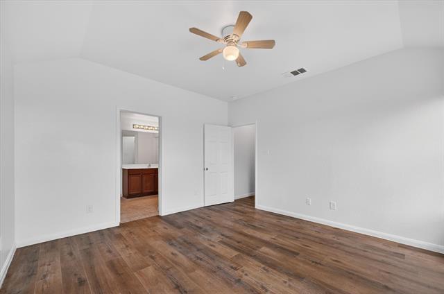 Building Photo - 204 Lamont Rd