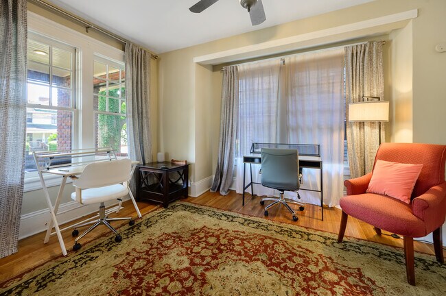 Building Photo - 1608 Fayetteville St