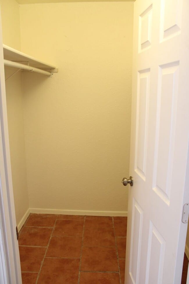 Building Photo - 10801 Donna Marie Dr