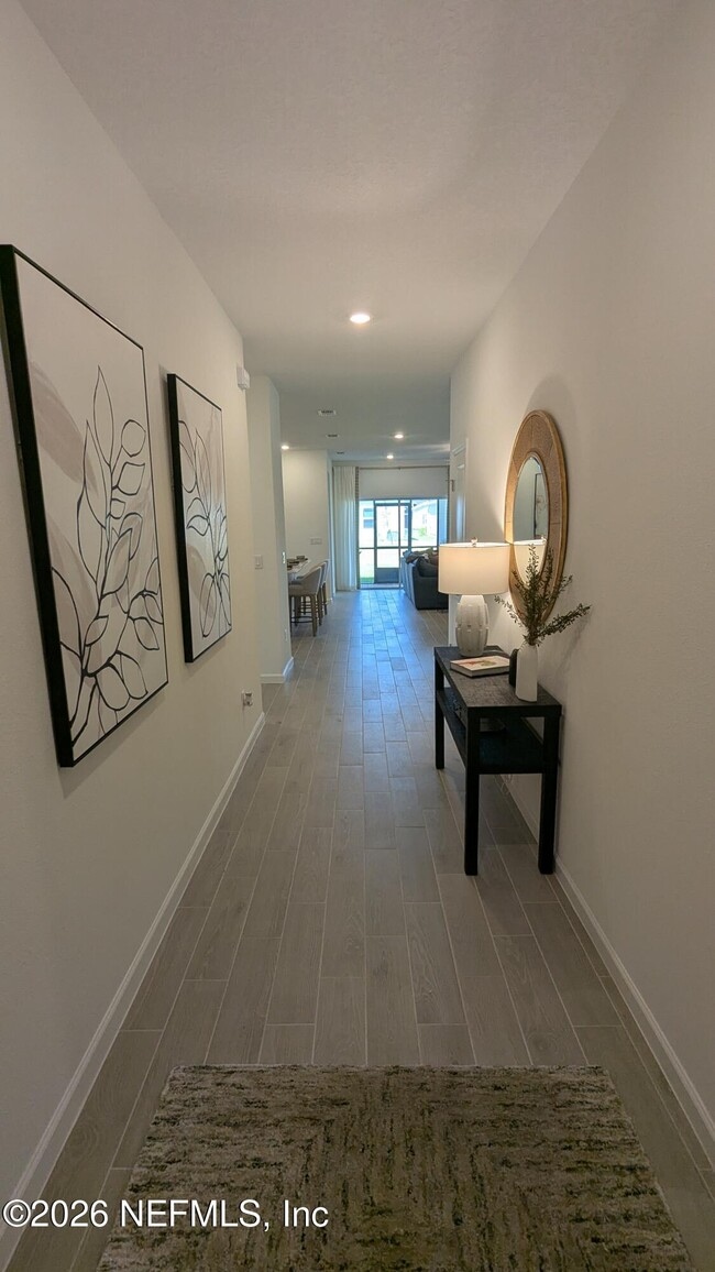 Building Photo - 15615 Thomas Crk Wy