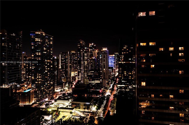 Building Photo - 1451 Brickell Ave