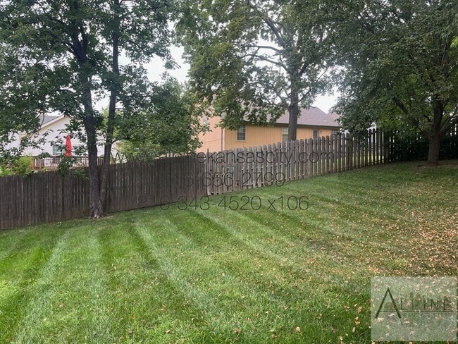 Building Photo - Beautiful California Split in Platte County