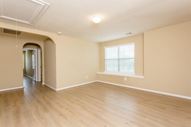 Building Photo - 4035 Merry Meadow Ct