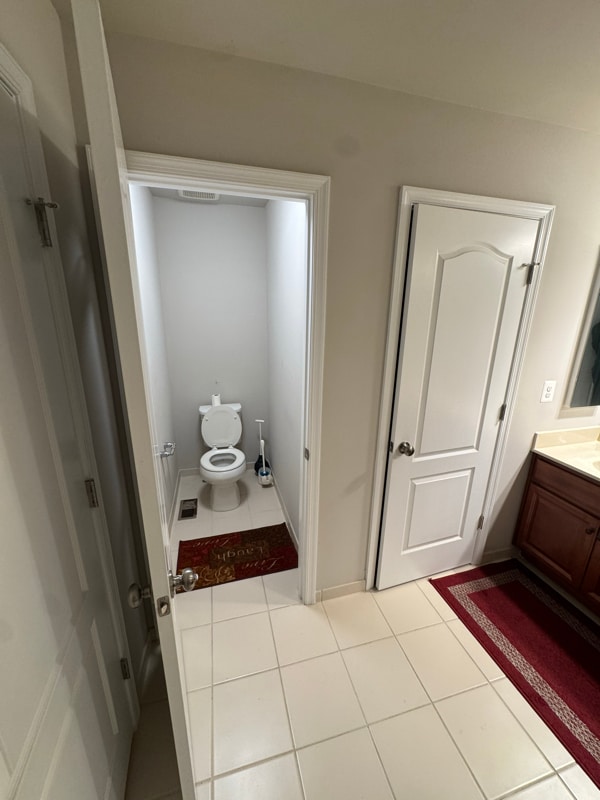 Building Photo - 9102 Vlg Spgs Dr