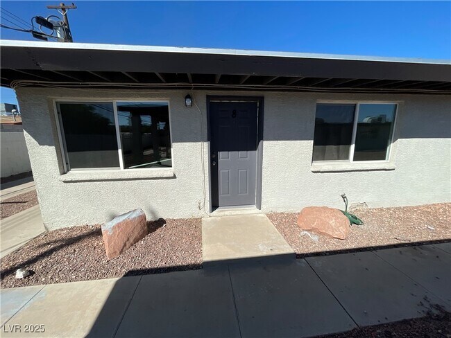 Primary Photo - 2107 Statz St