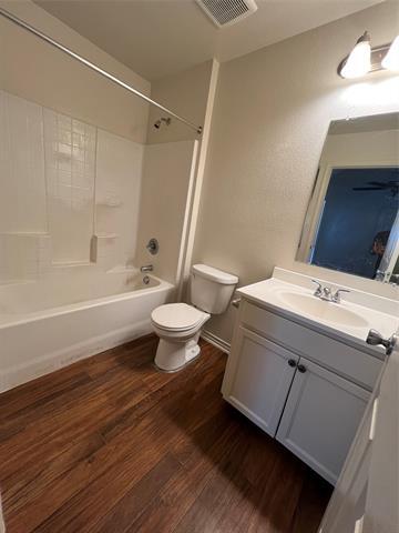 Building Photo - 914 Irma St