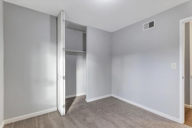 Building Photo - San Jose 4 Bedroom with Solar Power & Central A/C