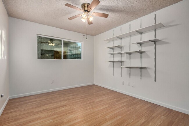 Building Photo - Charming Updated 3 Bed/2 Bath Home in North Central Phoenix