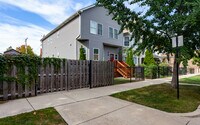 Building Photo - 3138 N Sawyer Ave