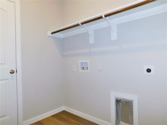 Building Photo - 3023 Cliffview Dr