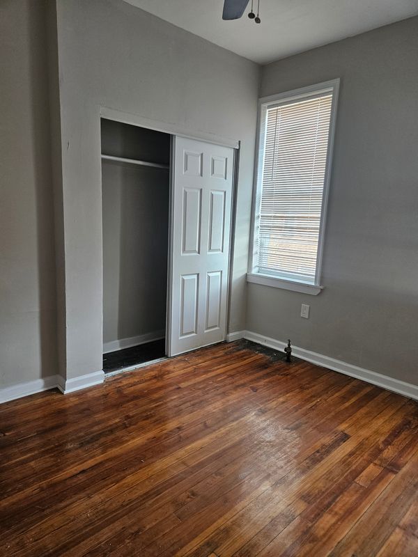 Building Photo - 5325 Webster St