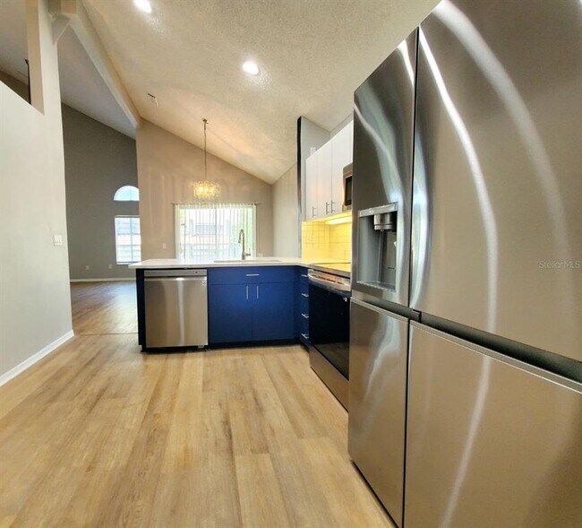 Building Photo - 2331 Rothenfeld Ct