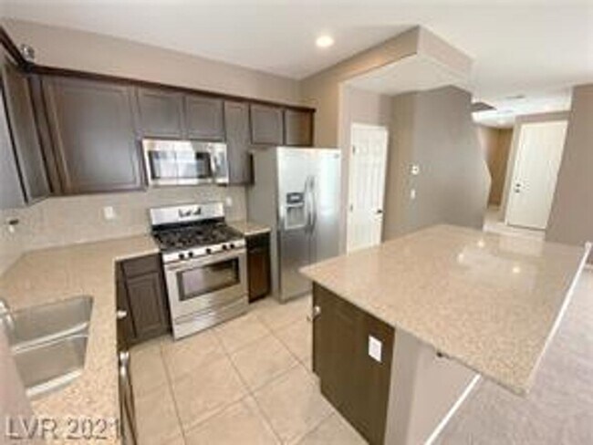 Building Photo - Lovely home with bedroom downstairs.