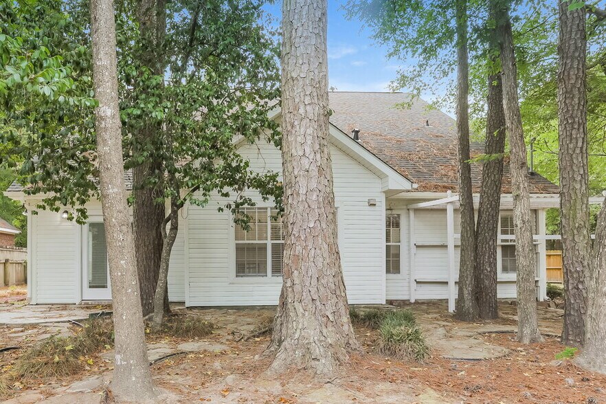 Building Photo - 1729 Fay Dr