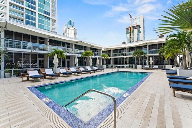 Building Photo - 1100 Biscayne Blvd