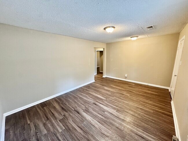 Building Photo - 1761 Winston Dr