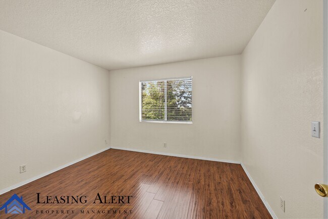 Building Photo - 27653 Myrin Ct