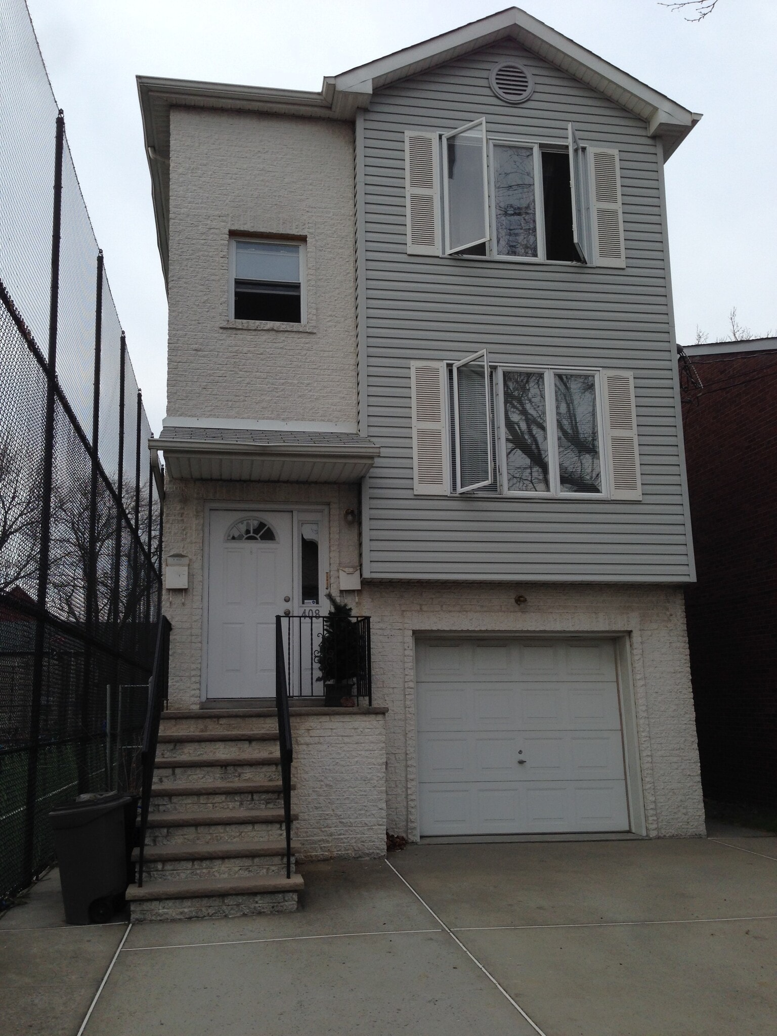 Building Photo - 408 Jersey St