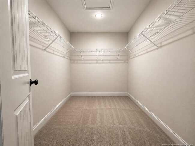 Building Photo - 621 Blawell Cir