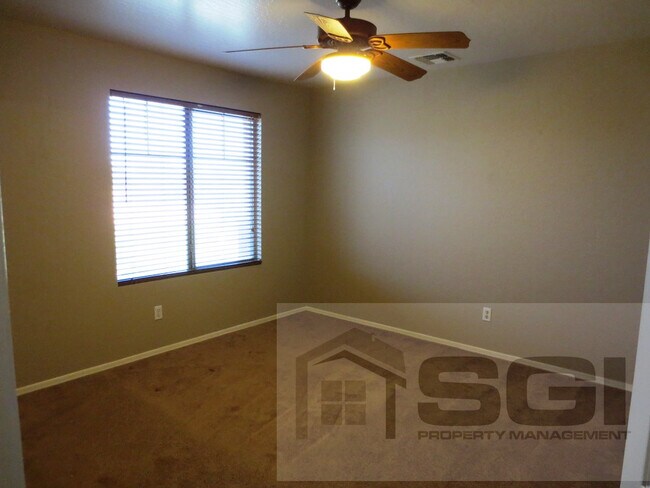 Building Photo - 3511 W Thurman Dr