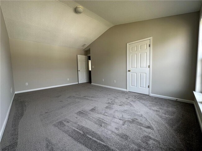 Building Photo - 3613 Gainesway Trace