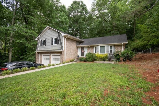 Building Photo - 281 Rhodes Dr