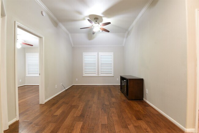 Building Photo - 2911 Fair Chase Dr