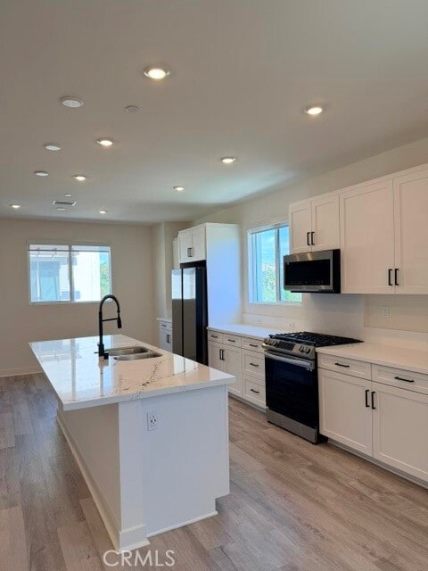 Building Photo - 32083 Paseo Vibrantre