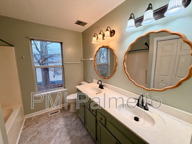 Building Photo - 274 Ambling Cir