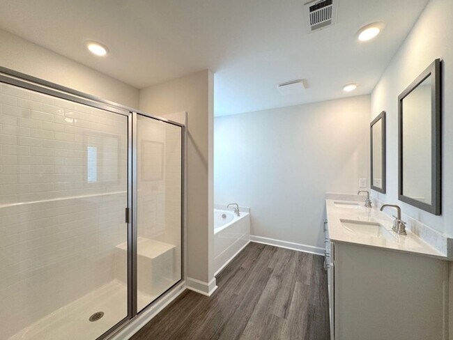 Building Photo - Just Built Beautiful comfortable, open con...