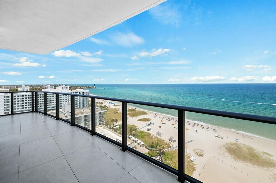 Building Photo - 1116 N Ocean Blvd