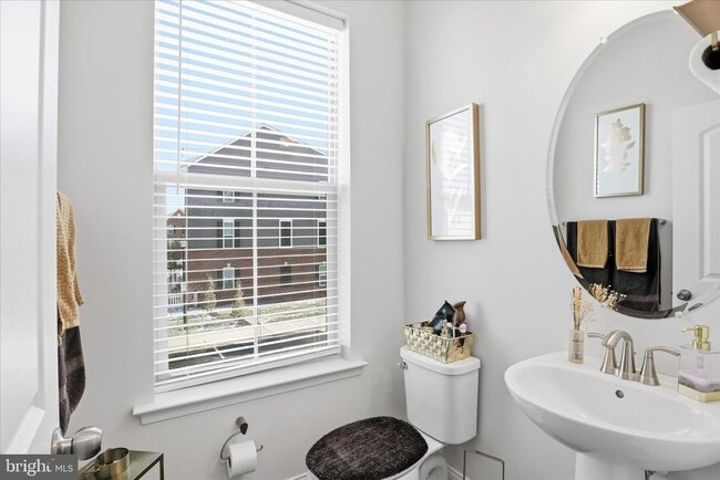 Building Photo - 16416 Fife Wy