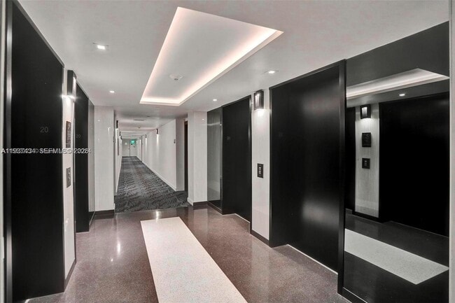 Building Photo - 650 West Ave