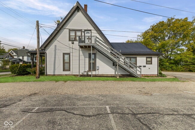 Building Photo - 421 N State St