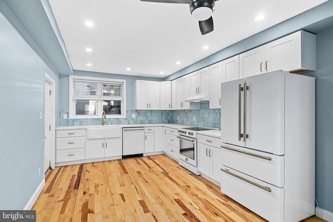 Building Photo - 1152 S 15th St